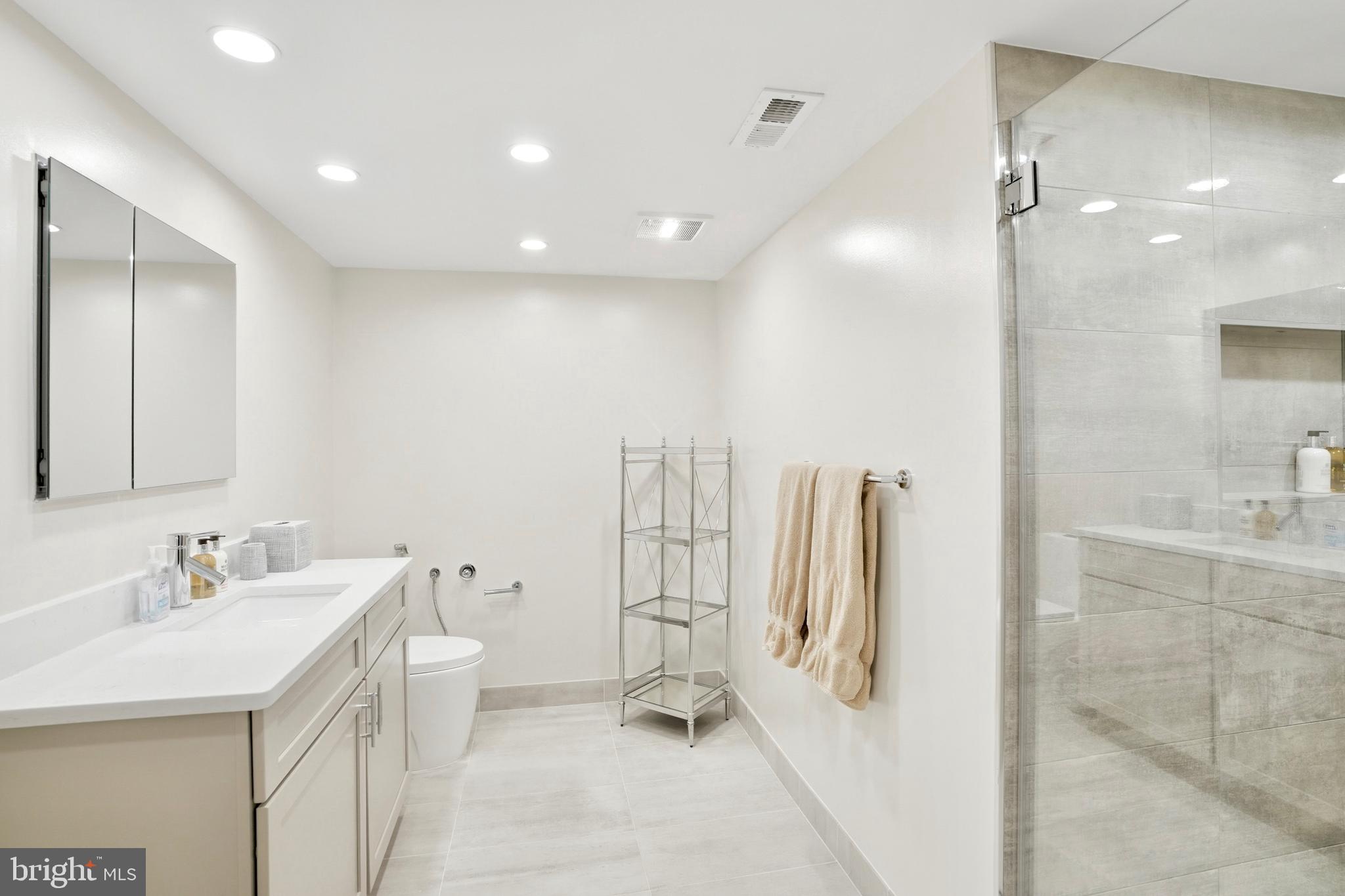 EVERMAY - Residential