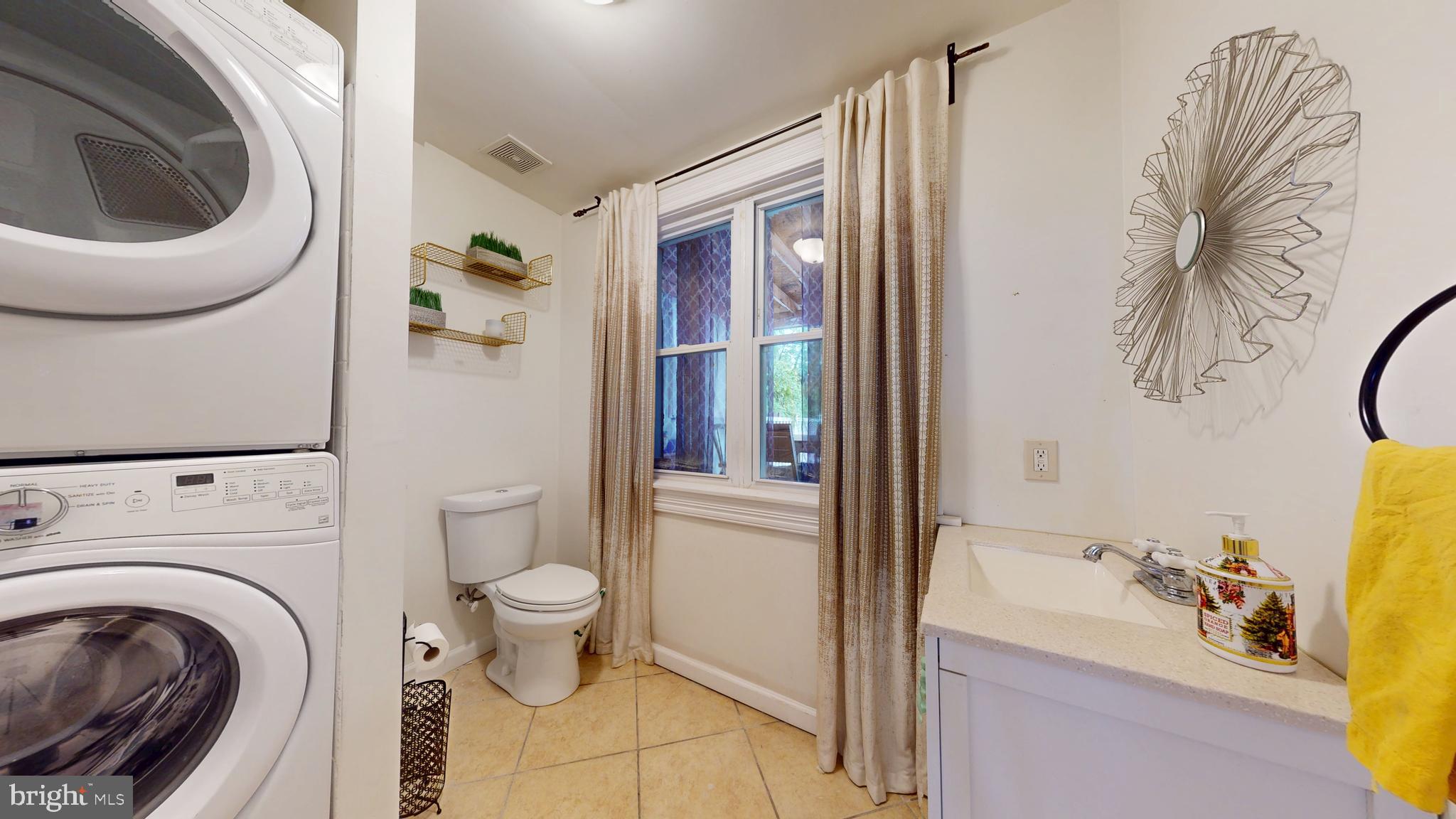 CHARLES VILLAGE - Residential