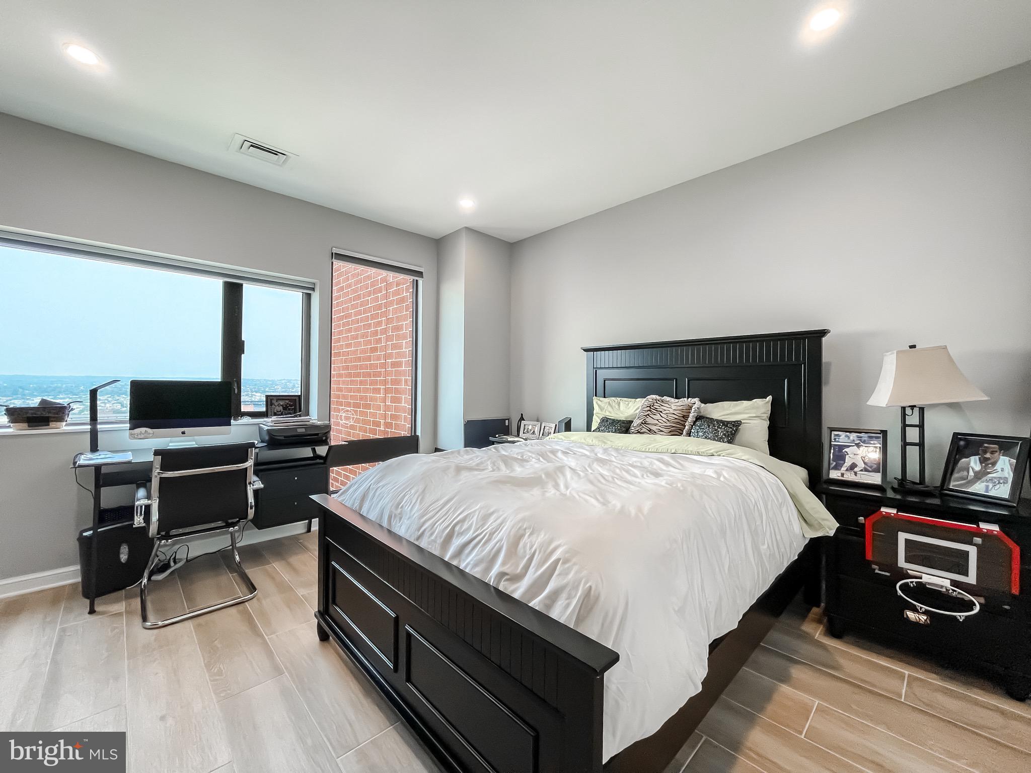 INNER HARBOR - Residential