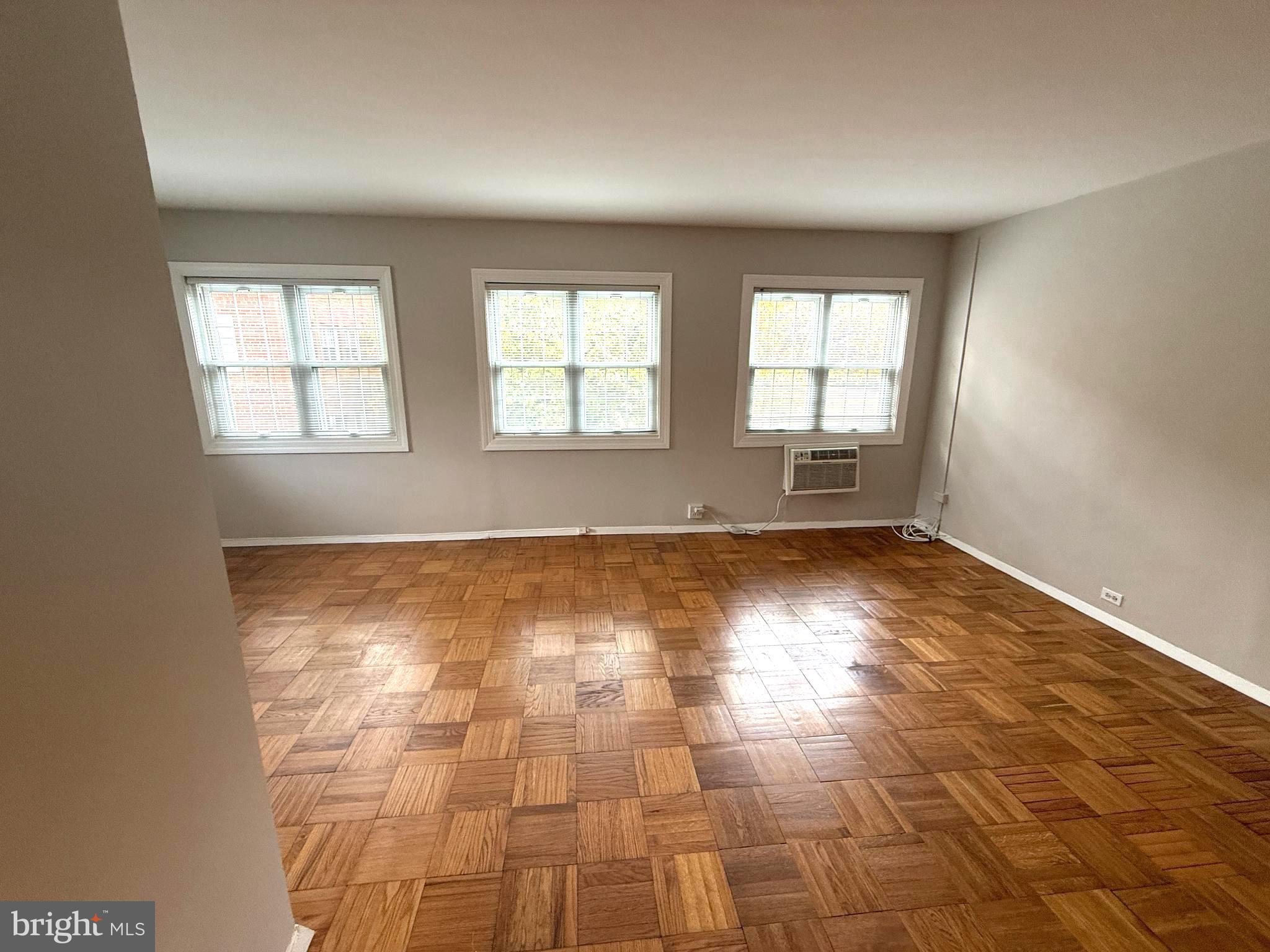 PARKFAIRFAX - Residential Lease