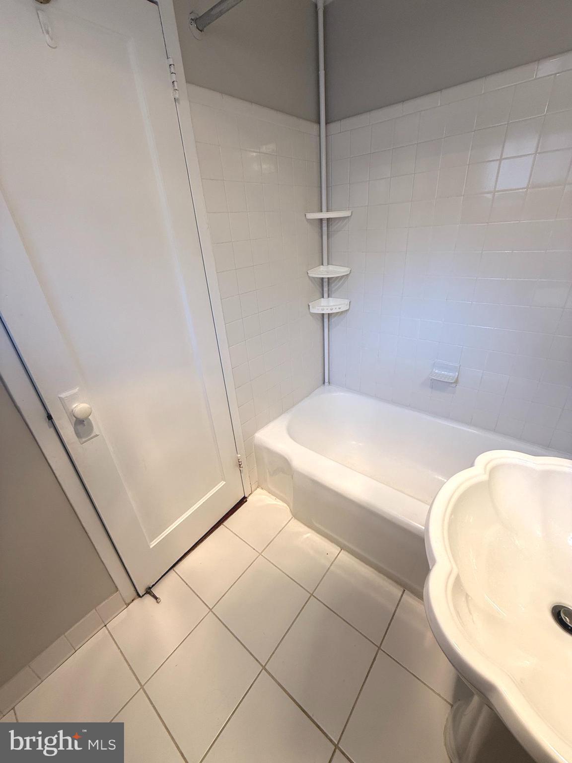 PARKFAIRFAX - Residential Lease