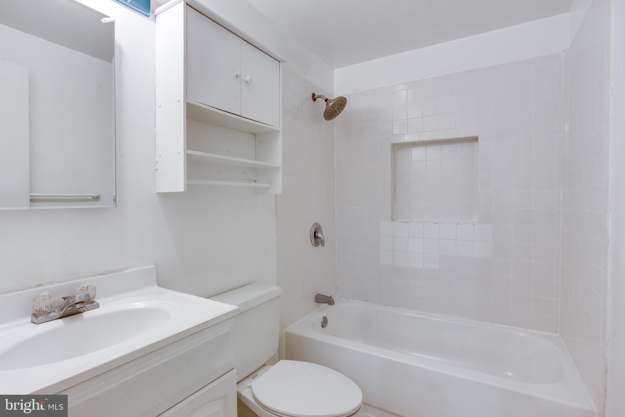 CLUB HILL - Residential