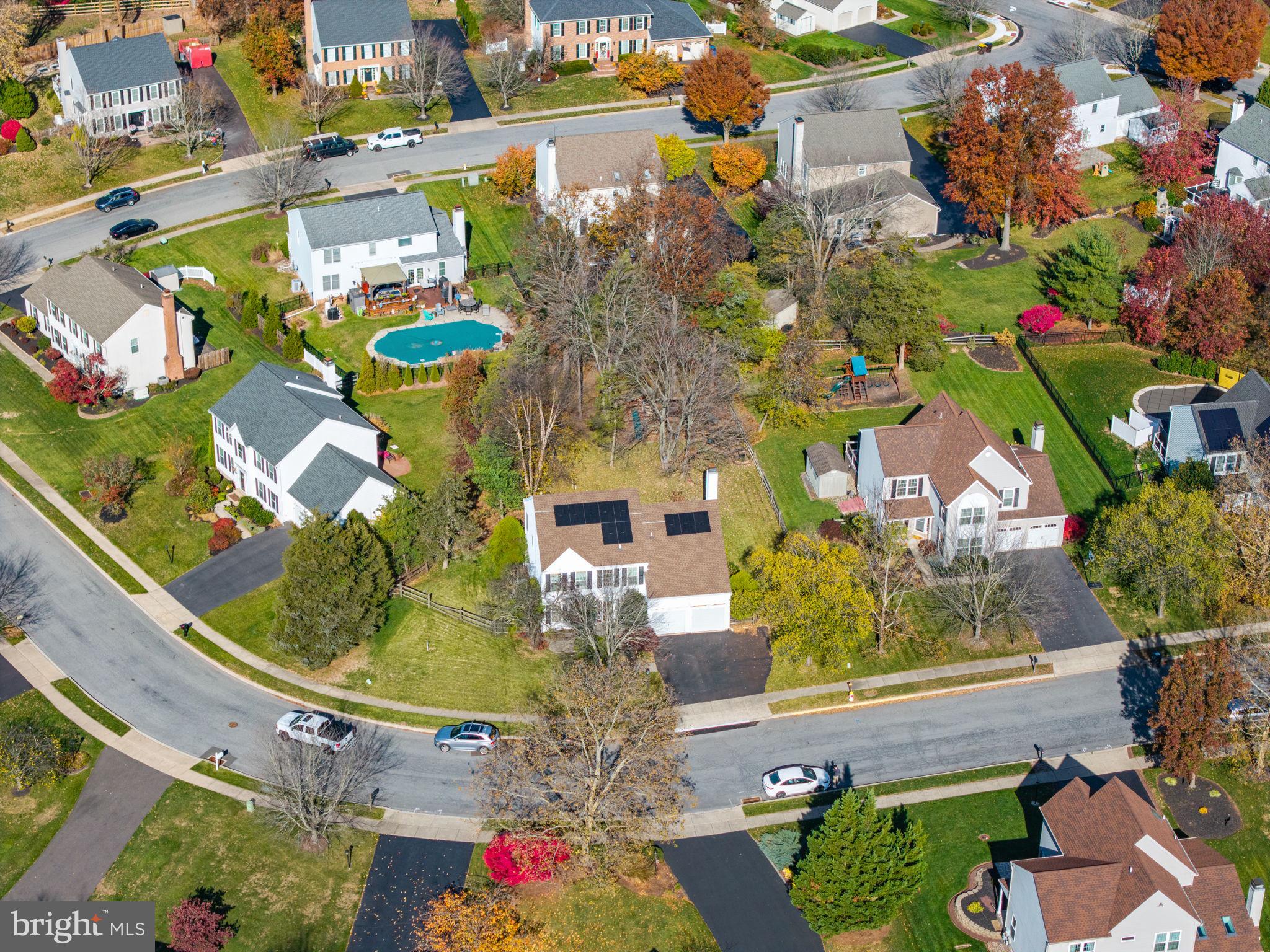 CHARLESTOWNE - Residential