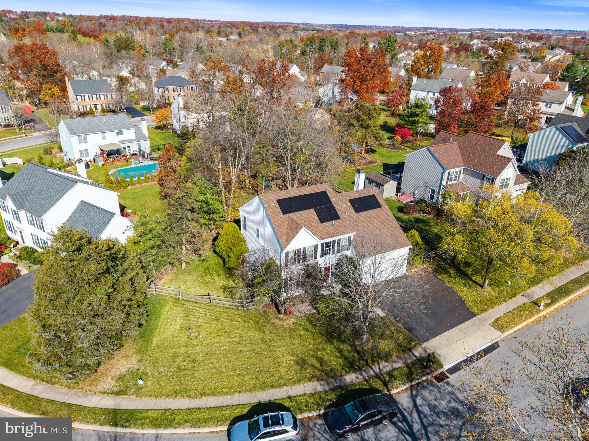 CHARLESTOWNE - Residential