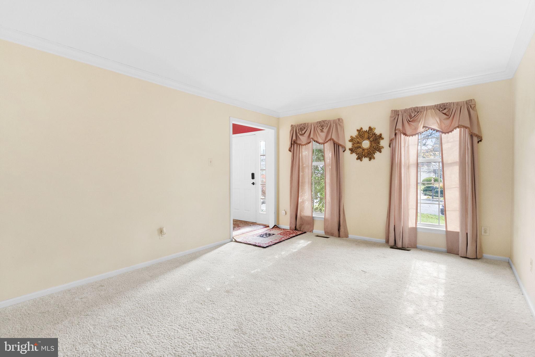 CHARLESTOWNE - Residential