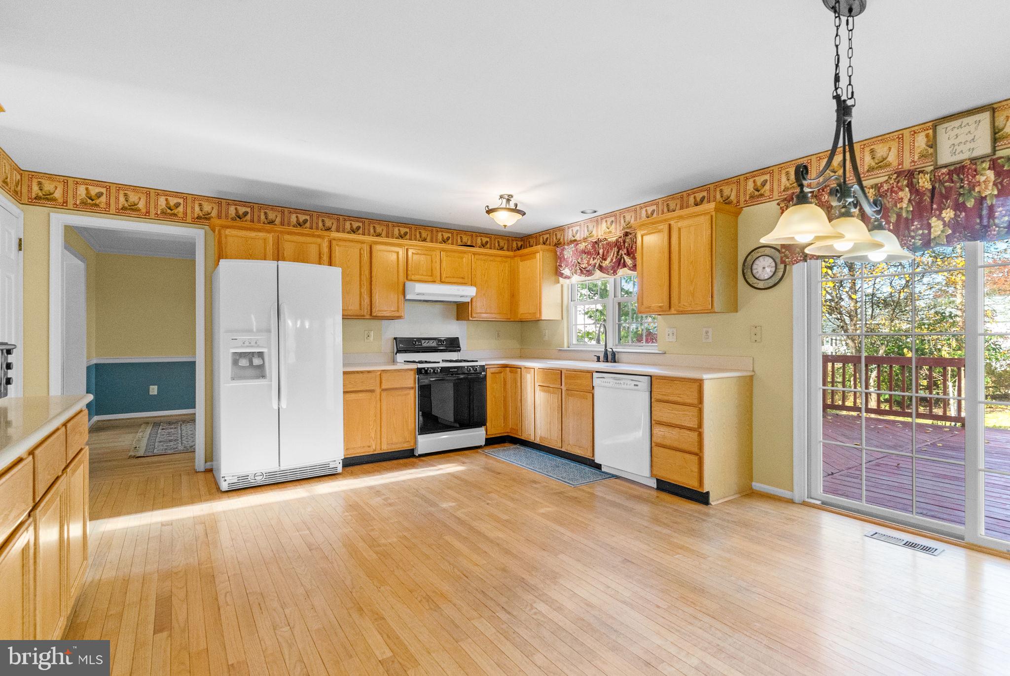 CHARLESTOWNE - Residential