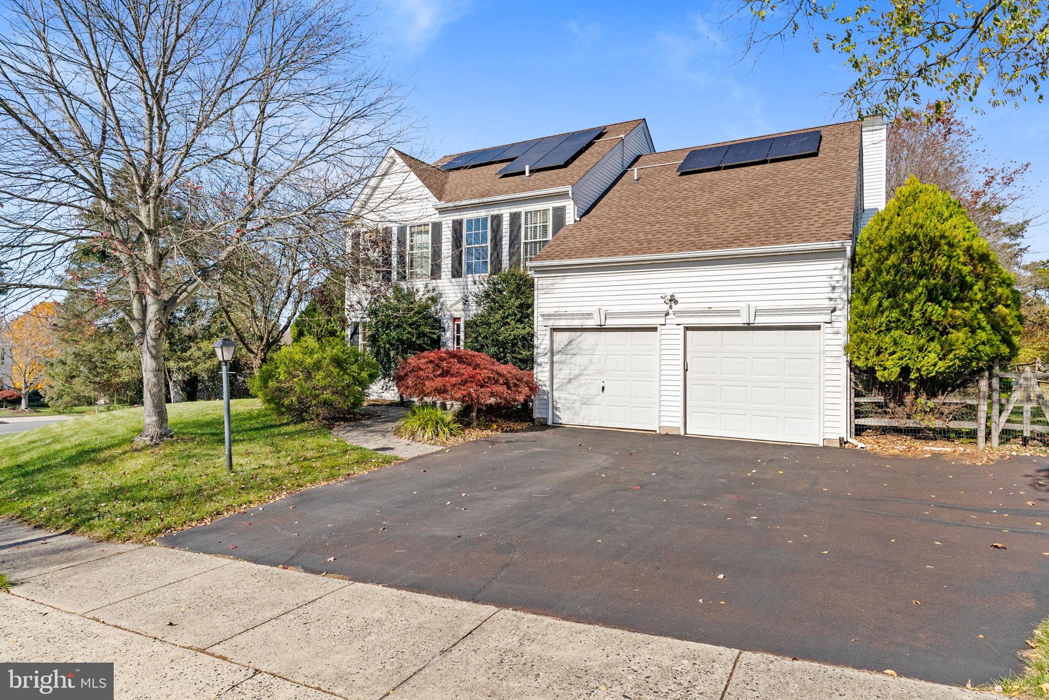 CHARLESTOWNE - Residential