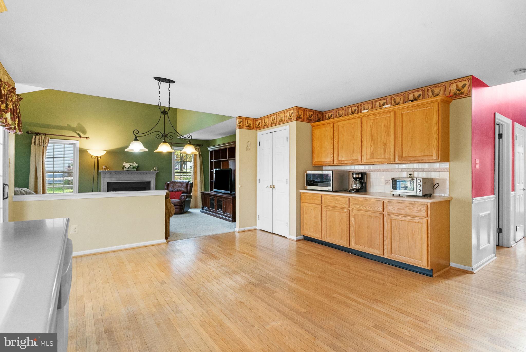 CHARLESTOWNE - Residential