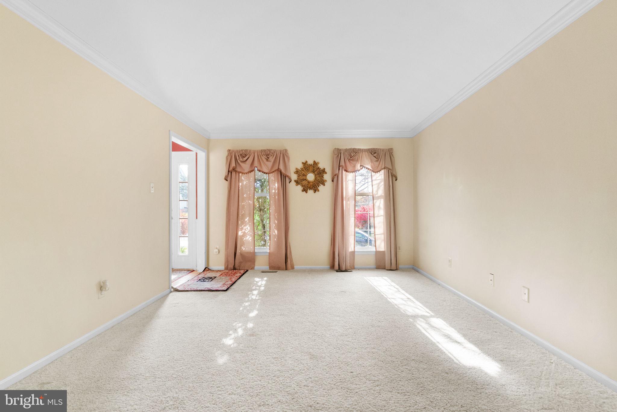 CHARLESTOWNE - Residential