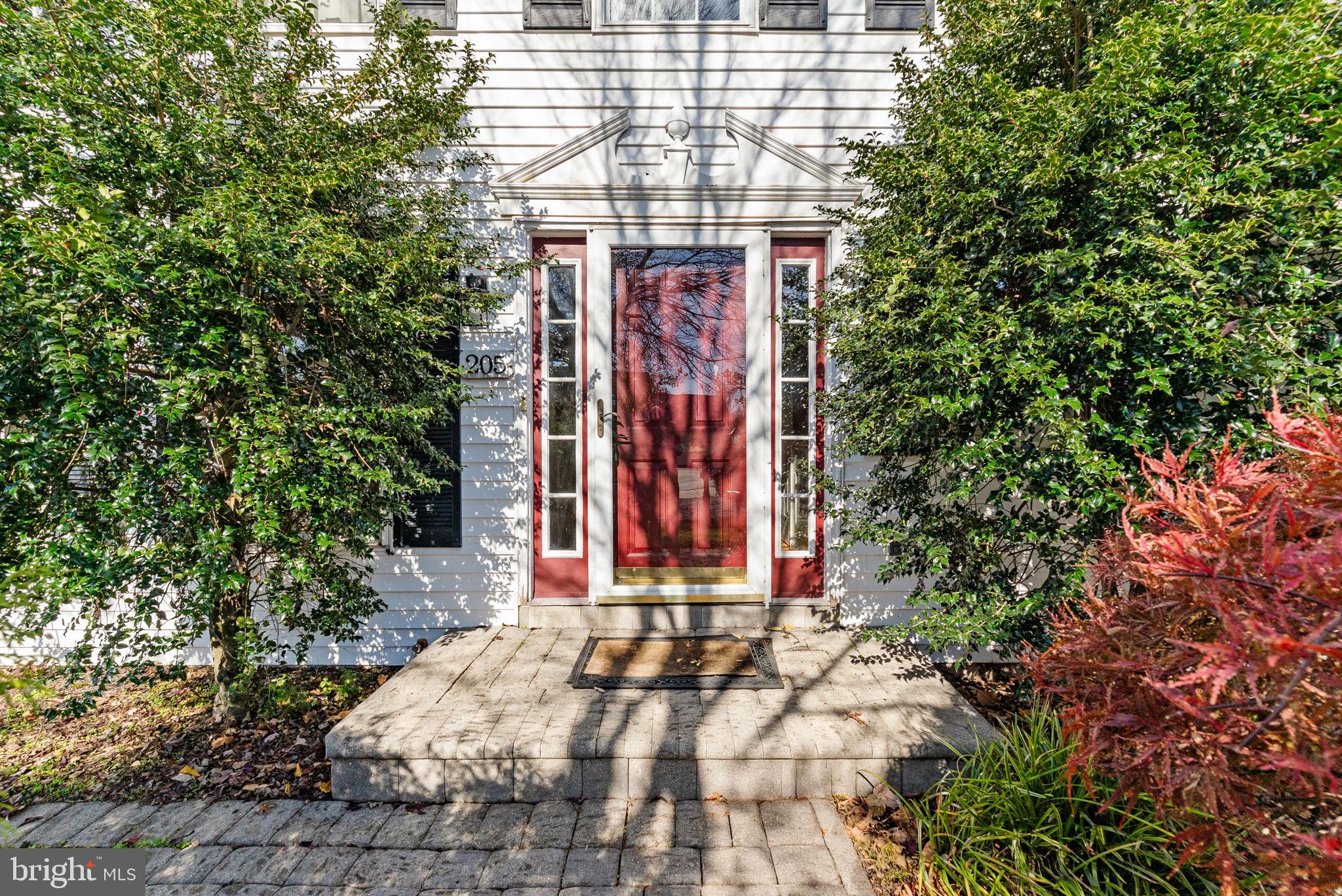 CHARLESTOWNE - Residential