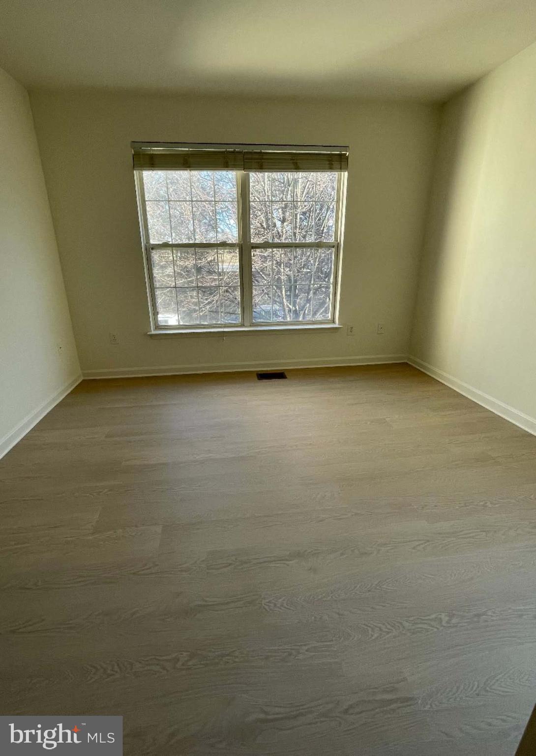 CLOVERLEAF CENTER - Residential Lease