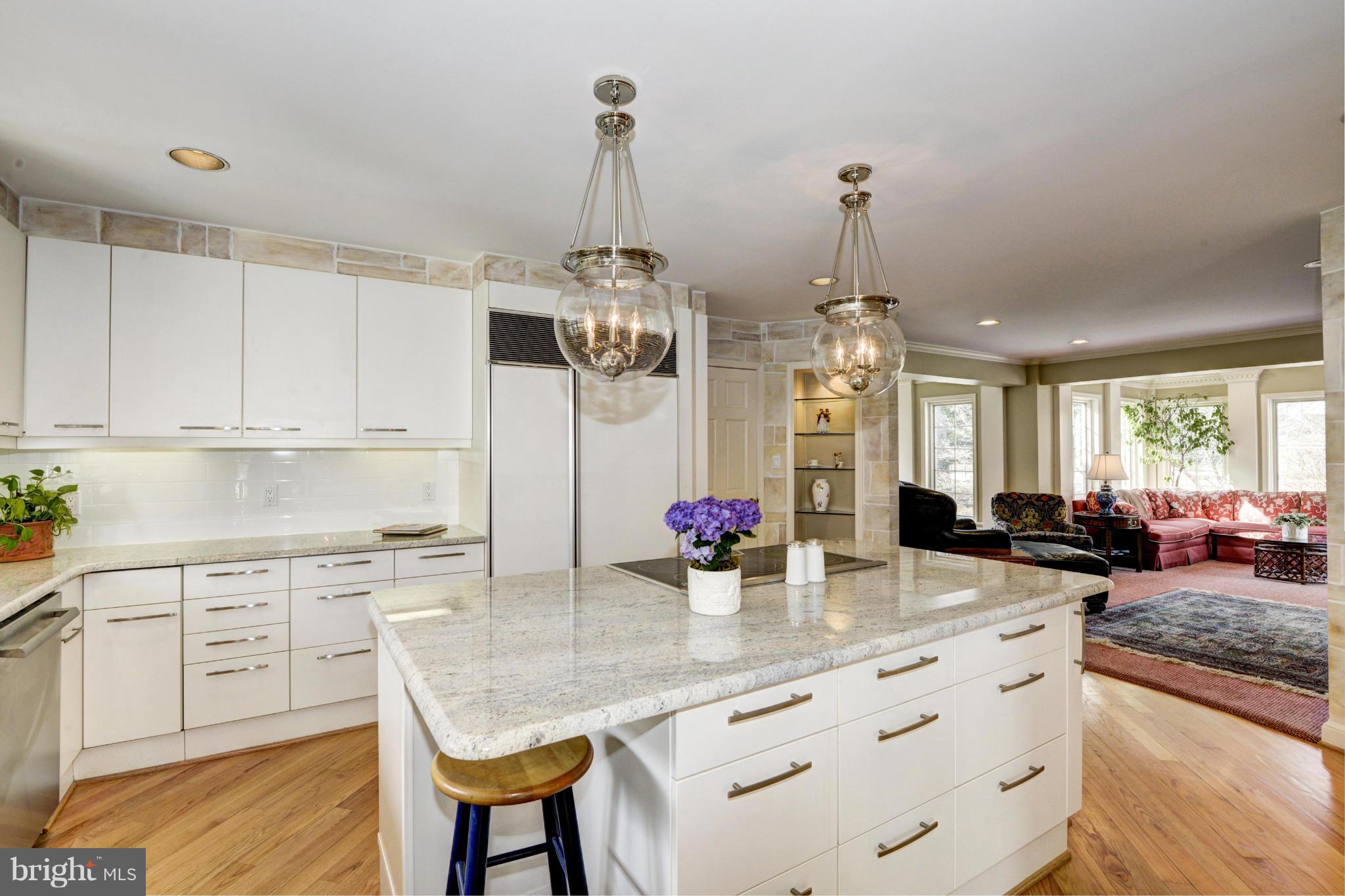 KENWOOD - Residential