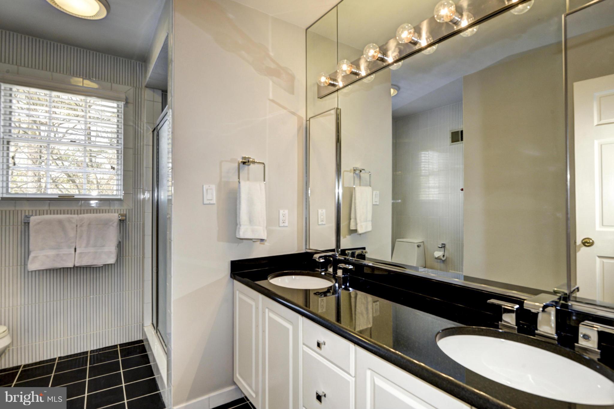 KENWOOD - Residential