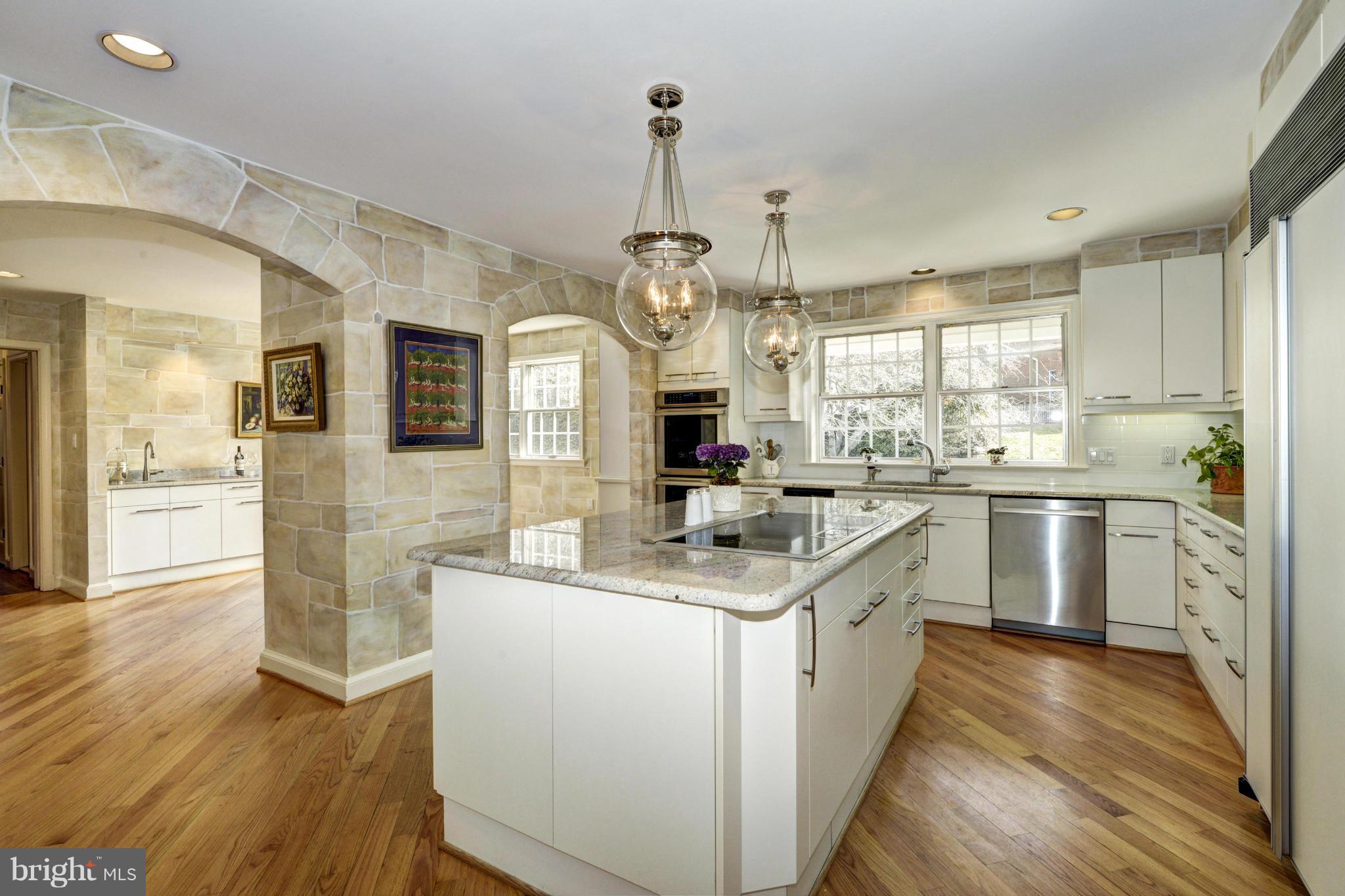 KENWOOD - Residential