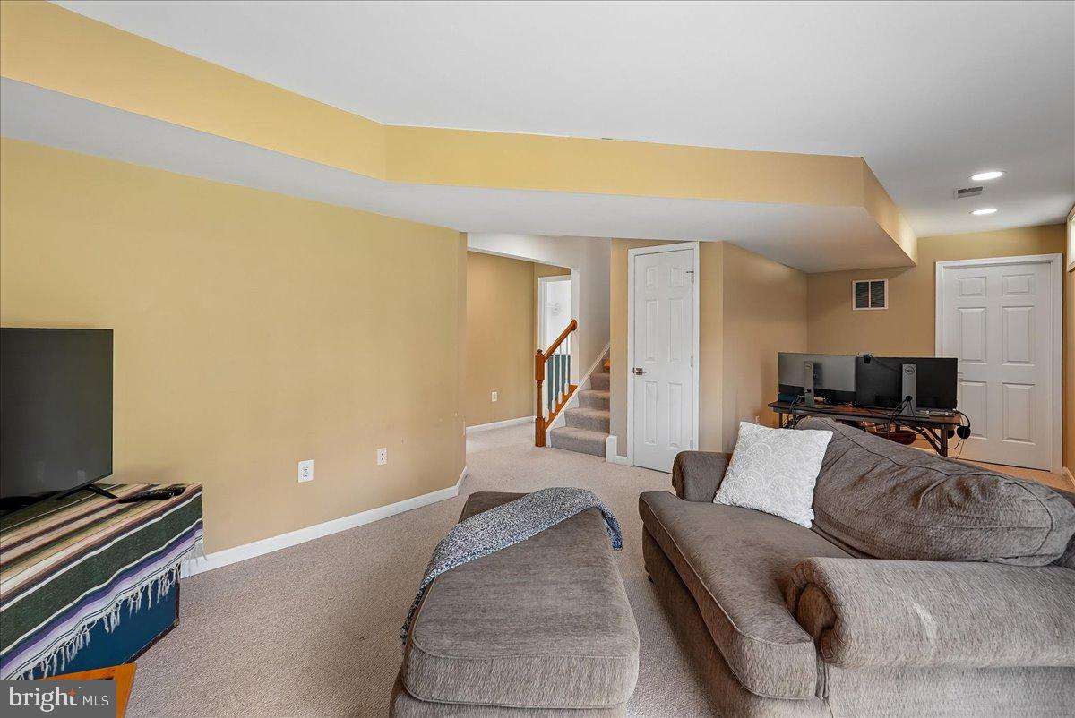 FALLSWOOD - Residential