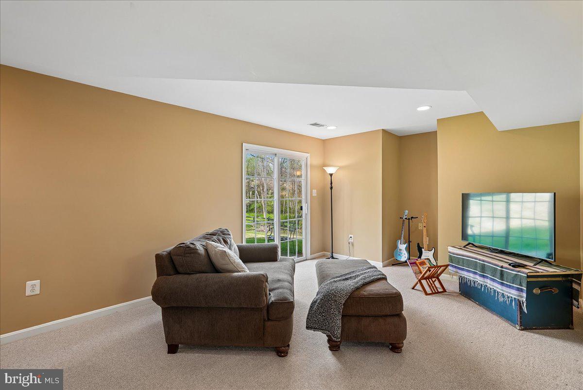 FALLSWOOD - Residential