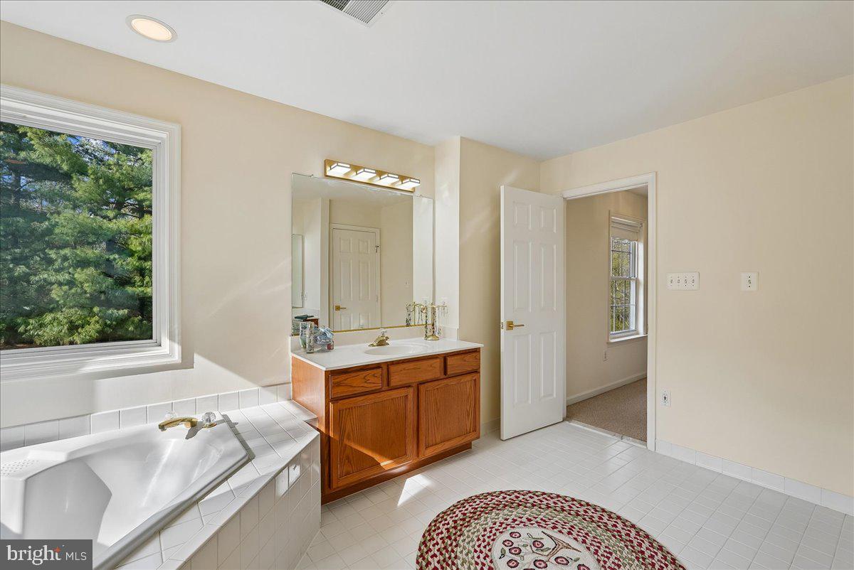 FALLSWOOD - Residential