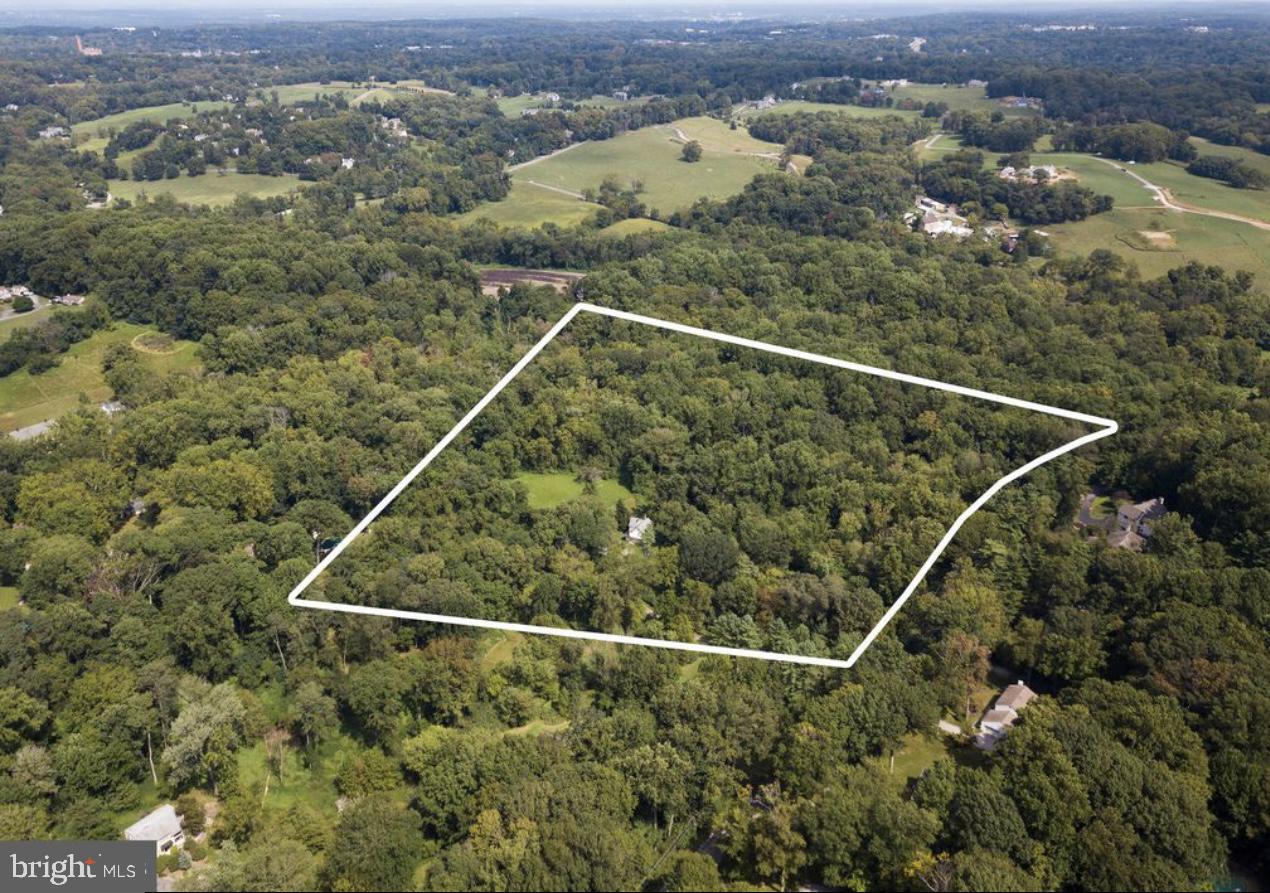 NEWTOWN SQ - Residential