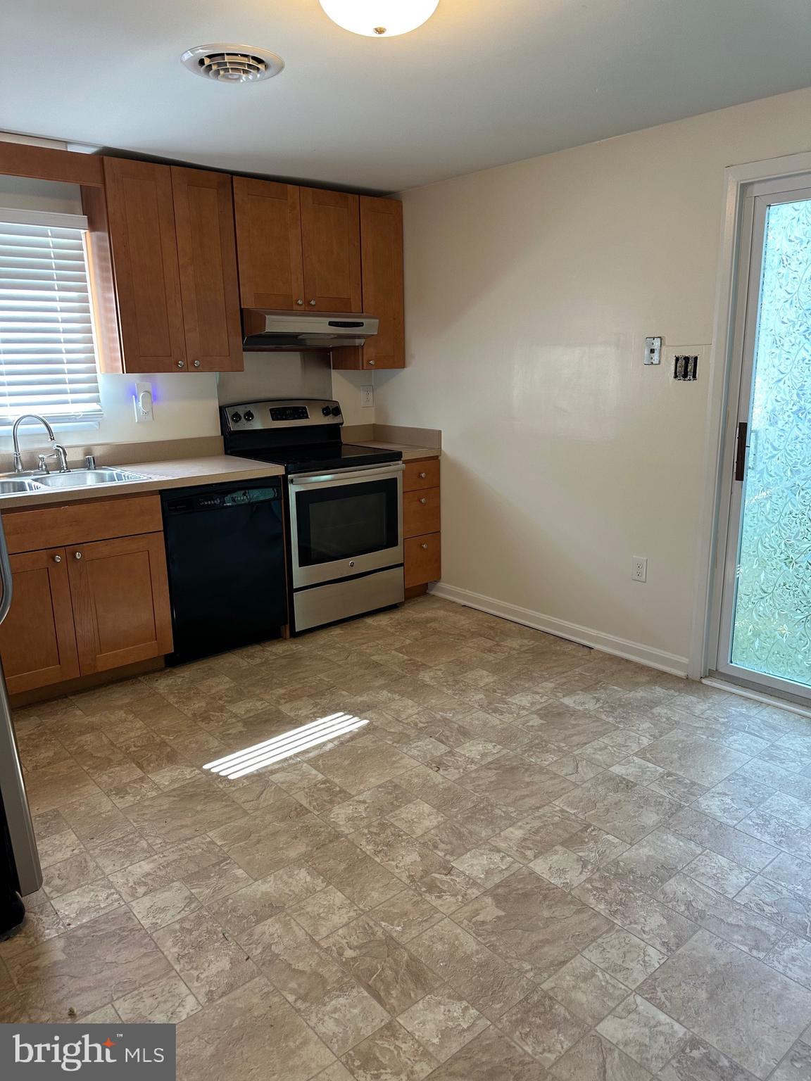 ROSE HAVEN - Residential Lease