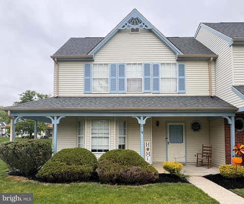 Townhouse For Sale - 219 Knoll Drive<br/> BLACKWOOD, NJ 08012
