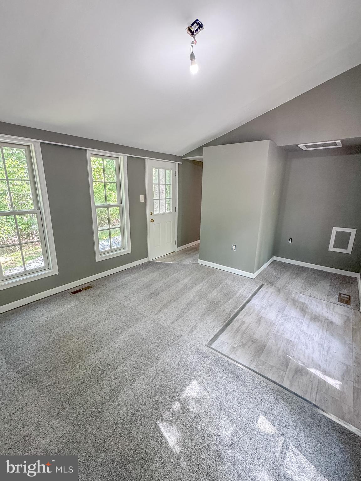 WEST RIDGE HILLS - Residential