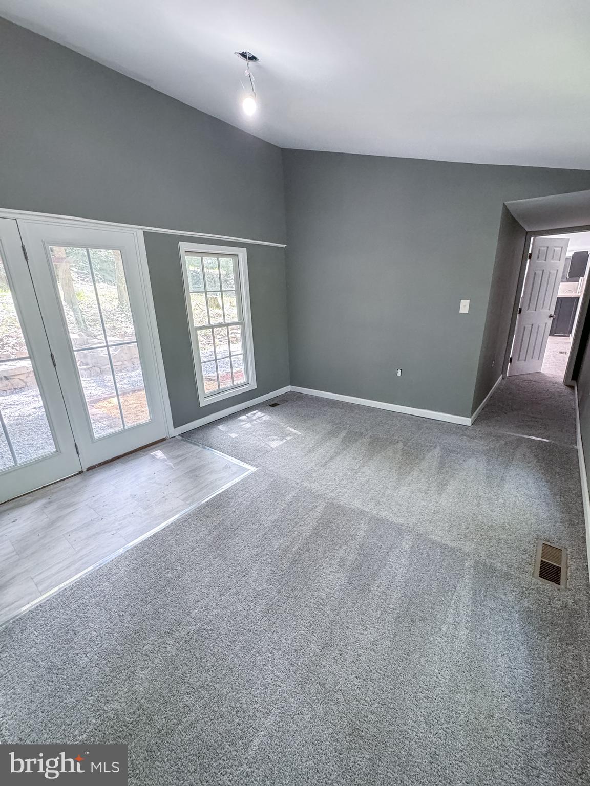 WEST RIDGE HILLS - Residential