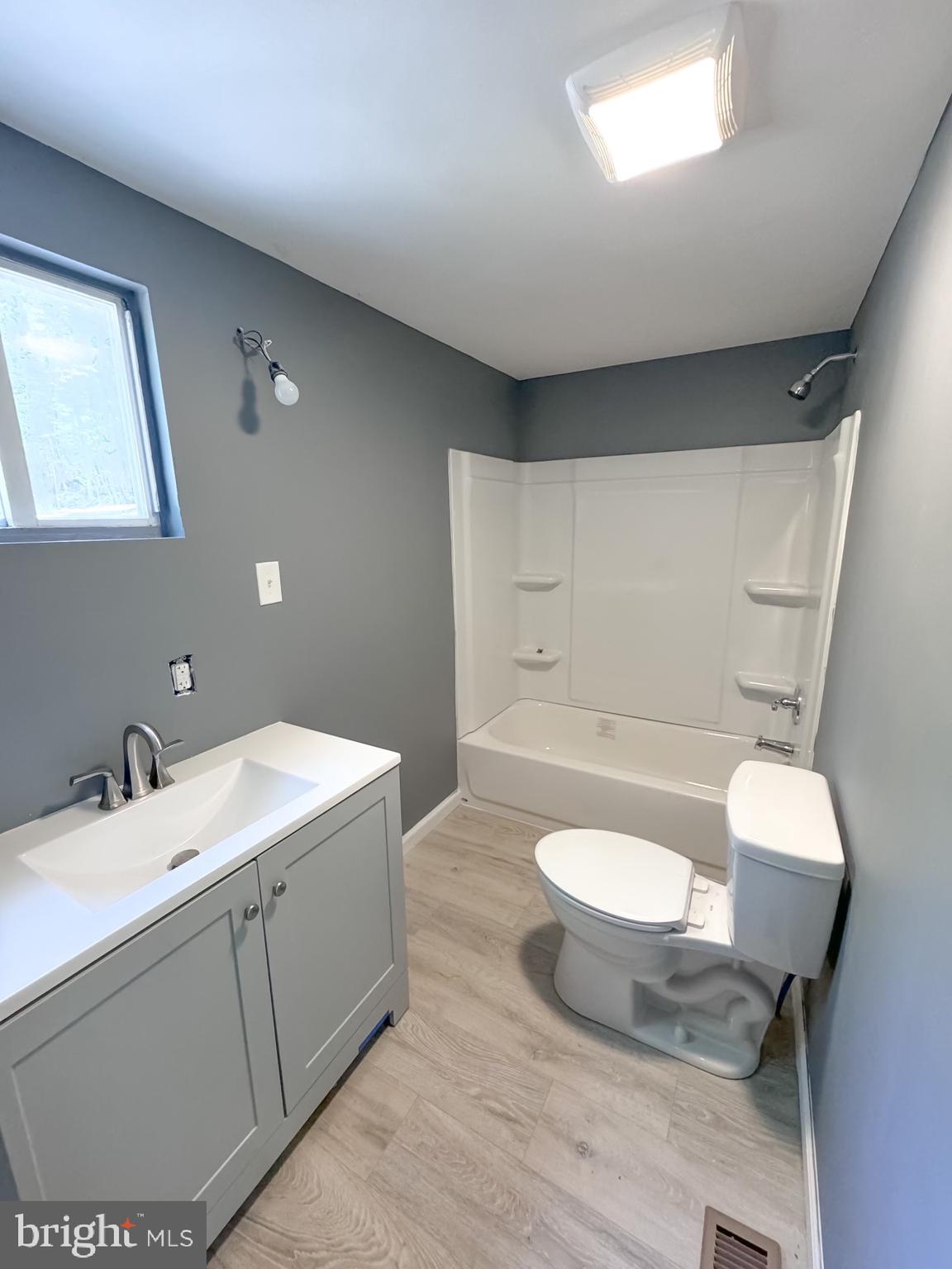 WEST RIDGE HILLS - Residential