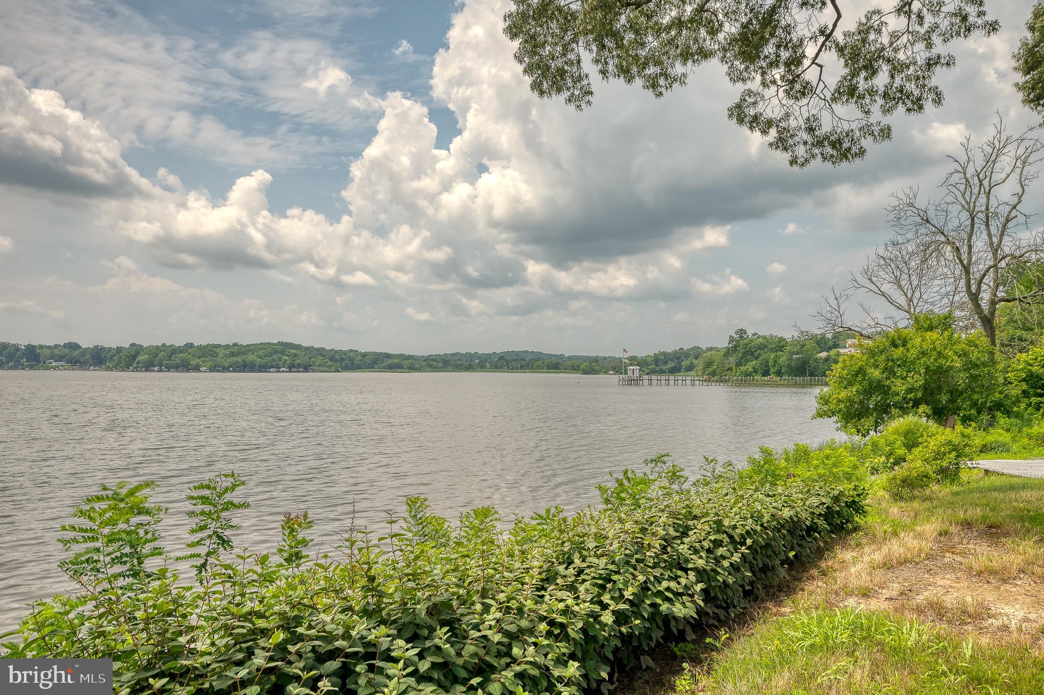 WATERS EDGE - Residential