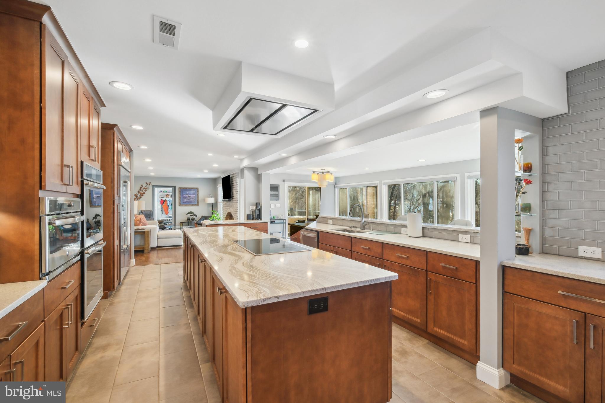 FOX HILLS WEST - Residential