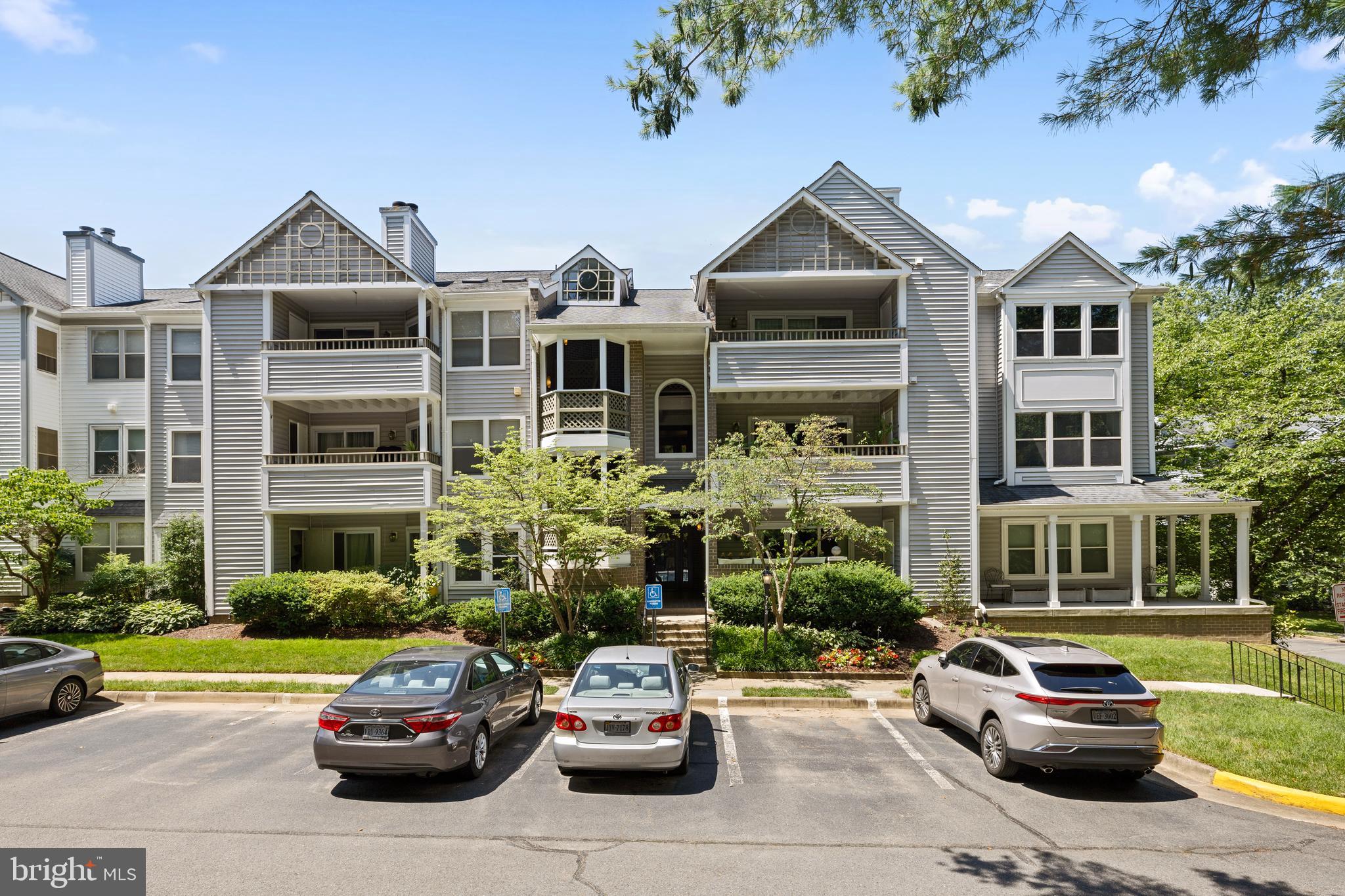 Spacious, Updated 2BR/2BA Condo in Prime Annandale Location!
Welcome to this clean and spacious 2-bedroom, 2-bath condo in the Lafayette Forest community. This well-maintained second-floor unit features a modern open-concept layout with fresh paint and brand-new carpet throughout. The updated kitchen includes stainless steel appliances, granite countertops, a stylish stove backsplash, and an in-unit washer and dryer.
The community is beautifully landscaped and well-kept, offering a quiet, peaceful, and safe environment. Located just minutes from shopping, dining, and major commuter routes including I-495, I-395, I-95, and I-66, this home puts everything within easy reach.