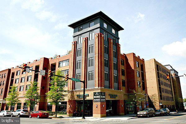 THE HENRY - Residential Lease