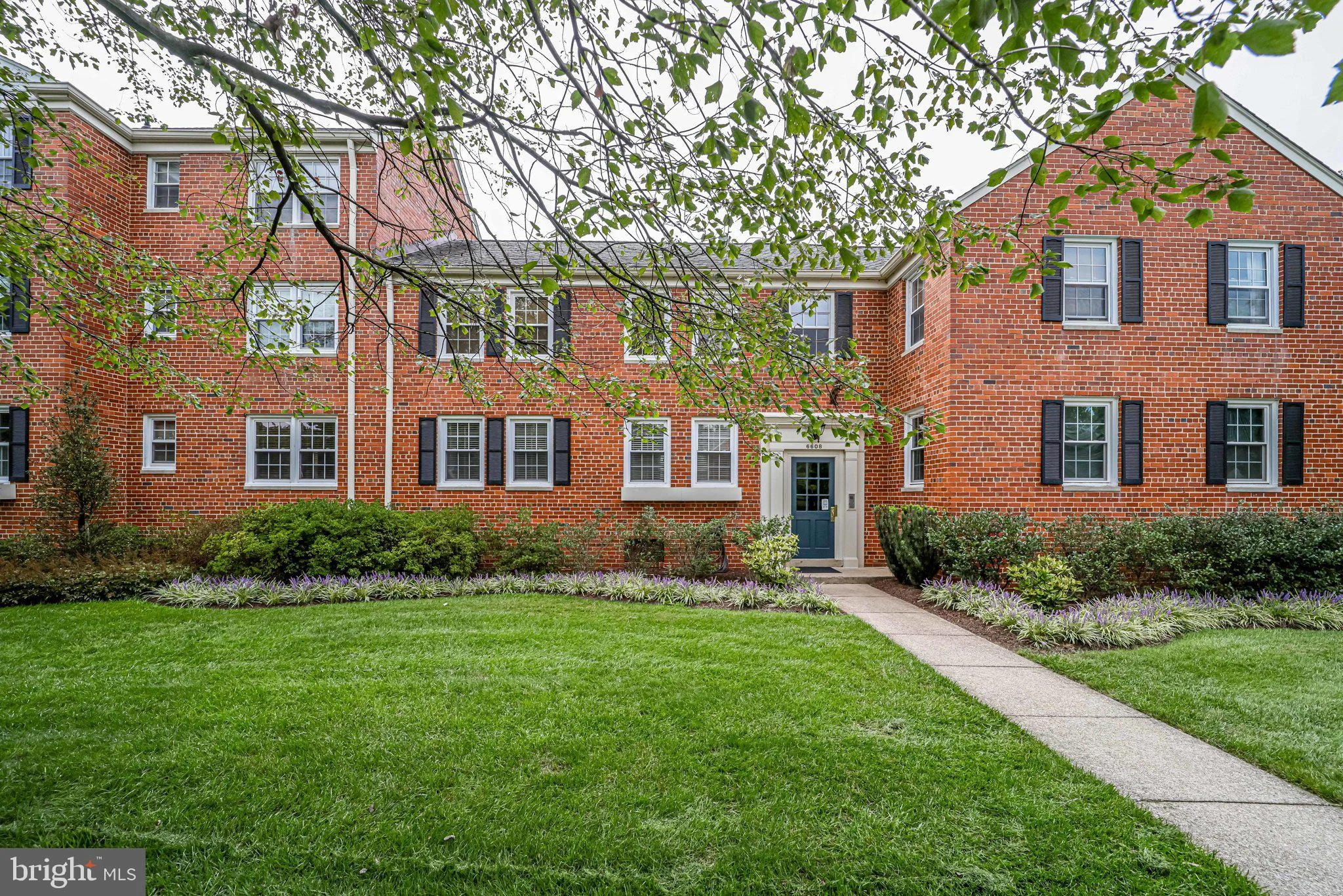 6608 10th Street Unit A1, Alexandria, VA 22307
