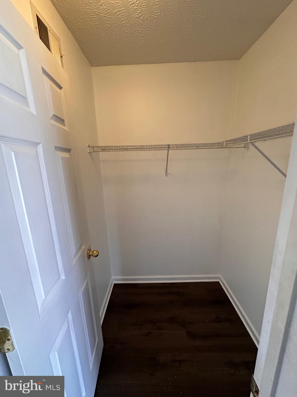 EAGLES LANDING AT WATERS EDGE - Residential Lease