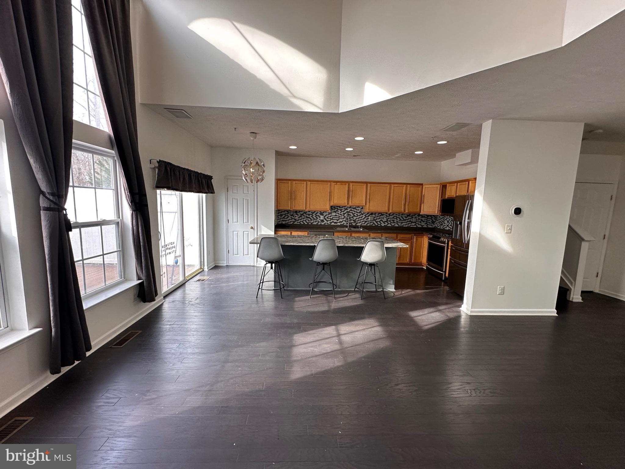 EAGLES LANDING AT WATERS EDGE - Residential Lease