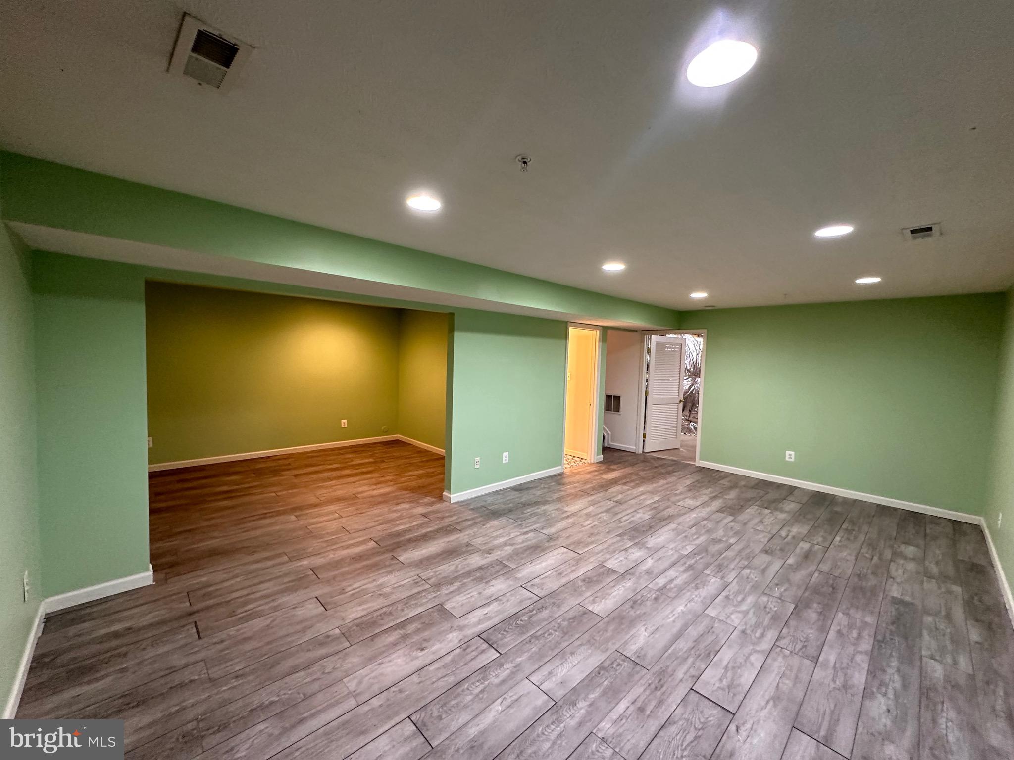 EAGLES LANDING AT WATERS EDGE - Residential Lease