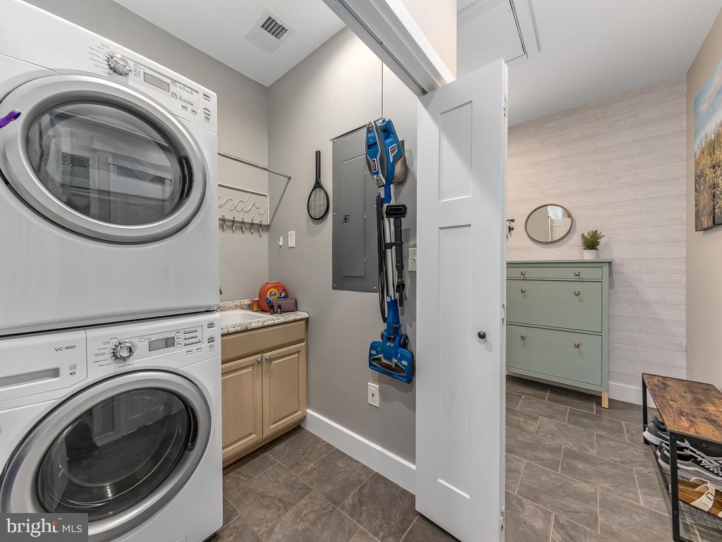 AMIDON - Residential Lease