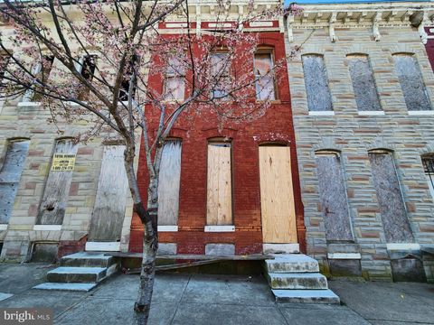 Townhouse For Sale - 2527 E Oliver Street<br/> Baltimore City County, BALTIMORE, MD 21213