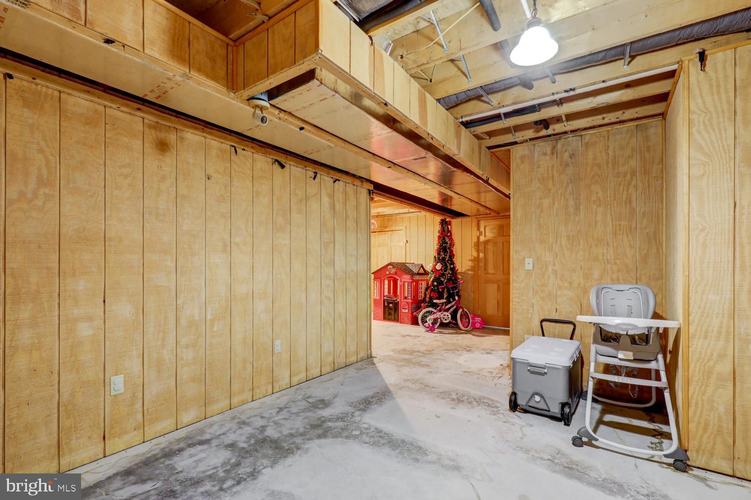 BOWMANSVILLE COMMONS - Residential