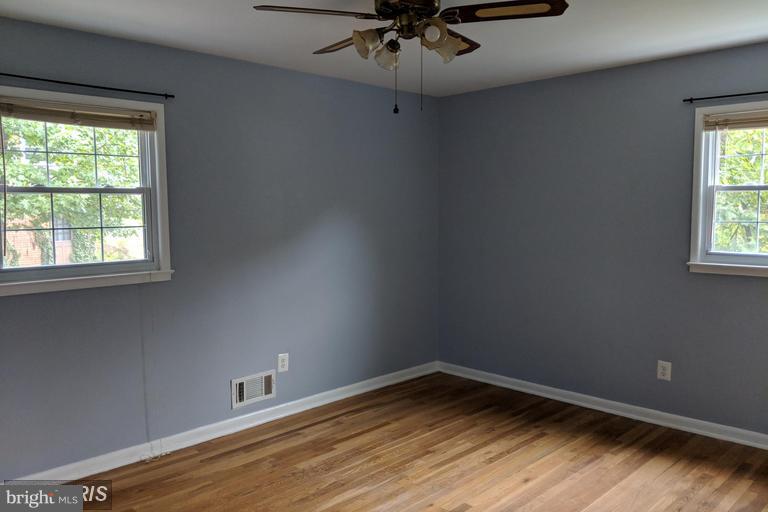 OLD CREEK ESTATES - Residential Lease