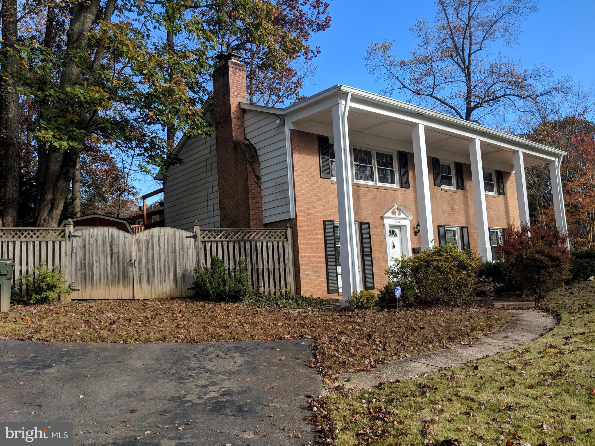 OLD CREEK ESTATES - Residential Lease