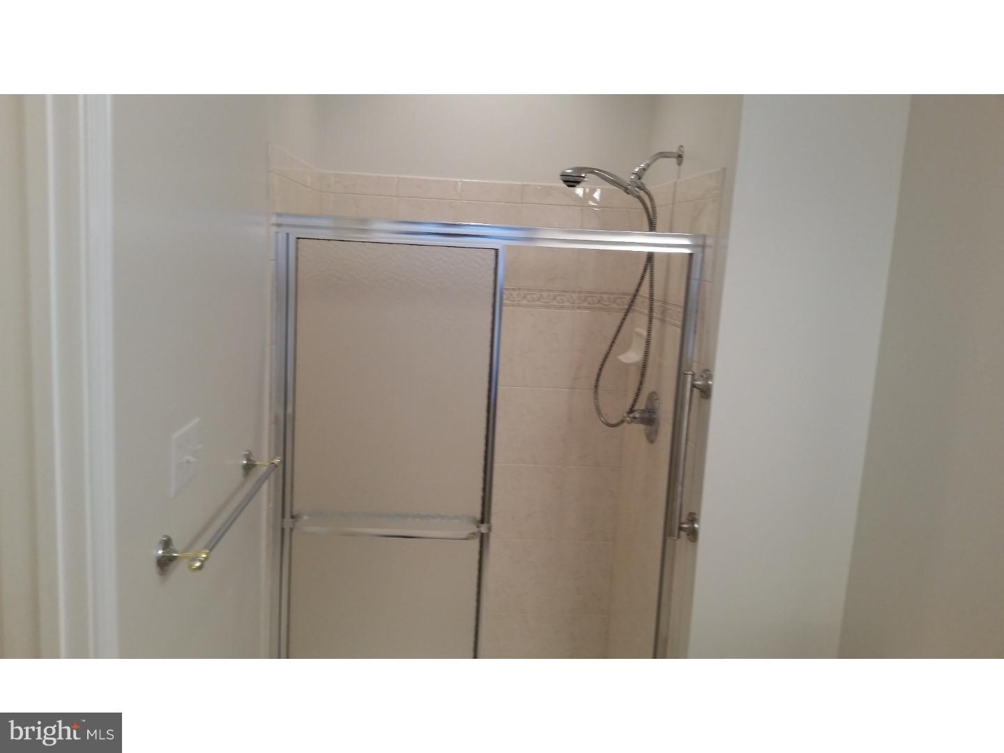 CREEKSIDE VILLAGE - Residential