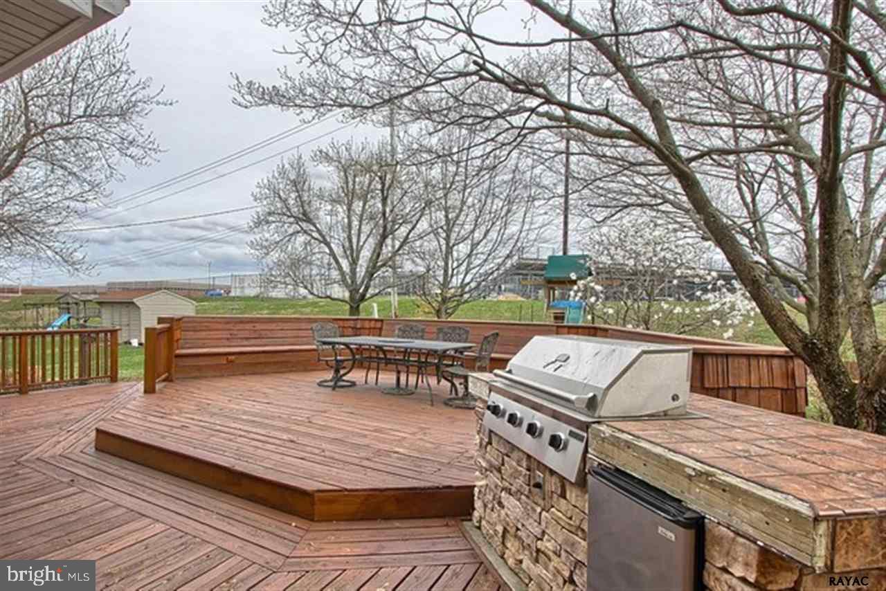 SOUTH RIDGE ESTATES - Residential