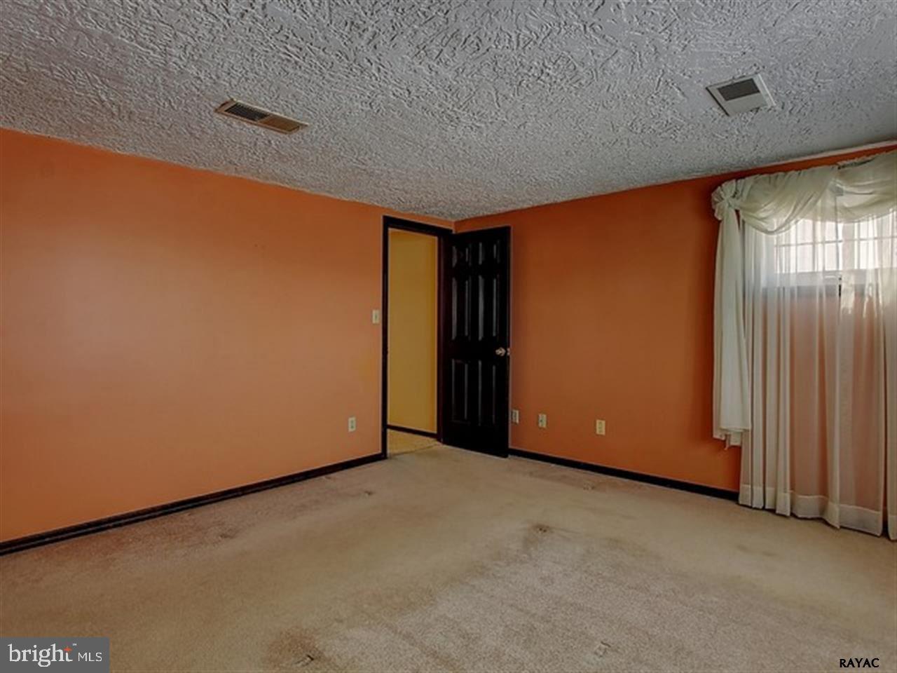 SOUTH RIDGE ESTATES - Residential