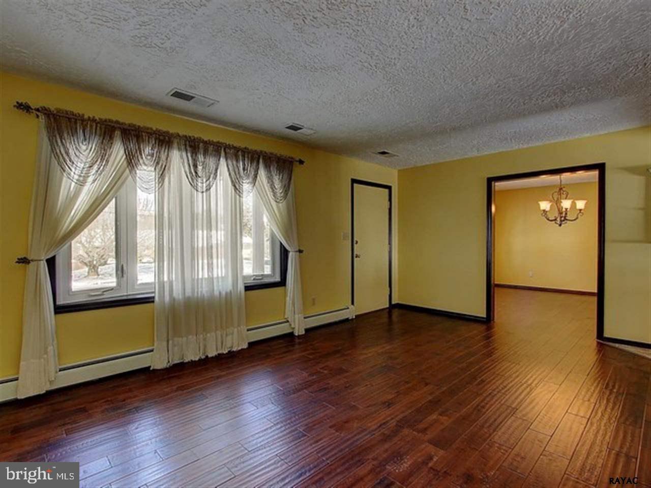 SOUTH RIDGE ESTATES - Residential
