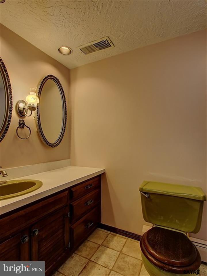 SOUTH RIDGE ESTATES - Residential