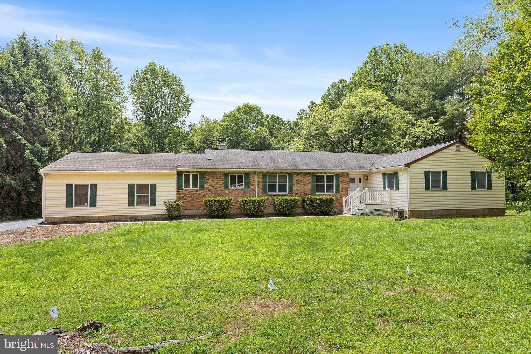 FOX BROOK - Residential