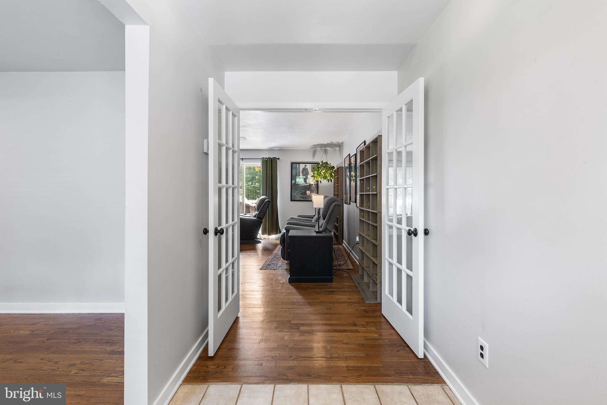 208 REYNARD DRIVE