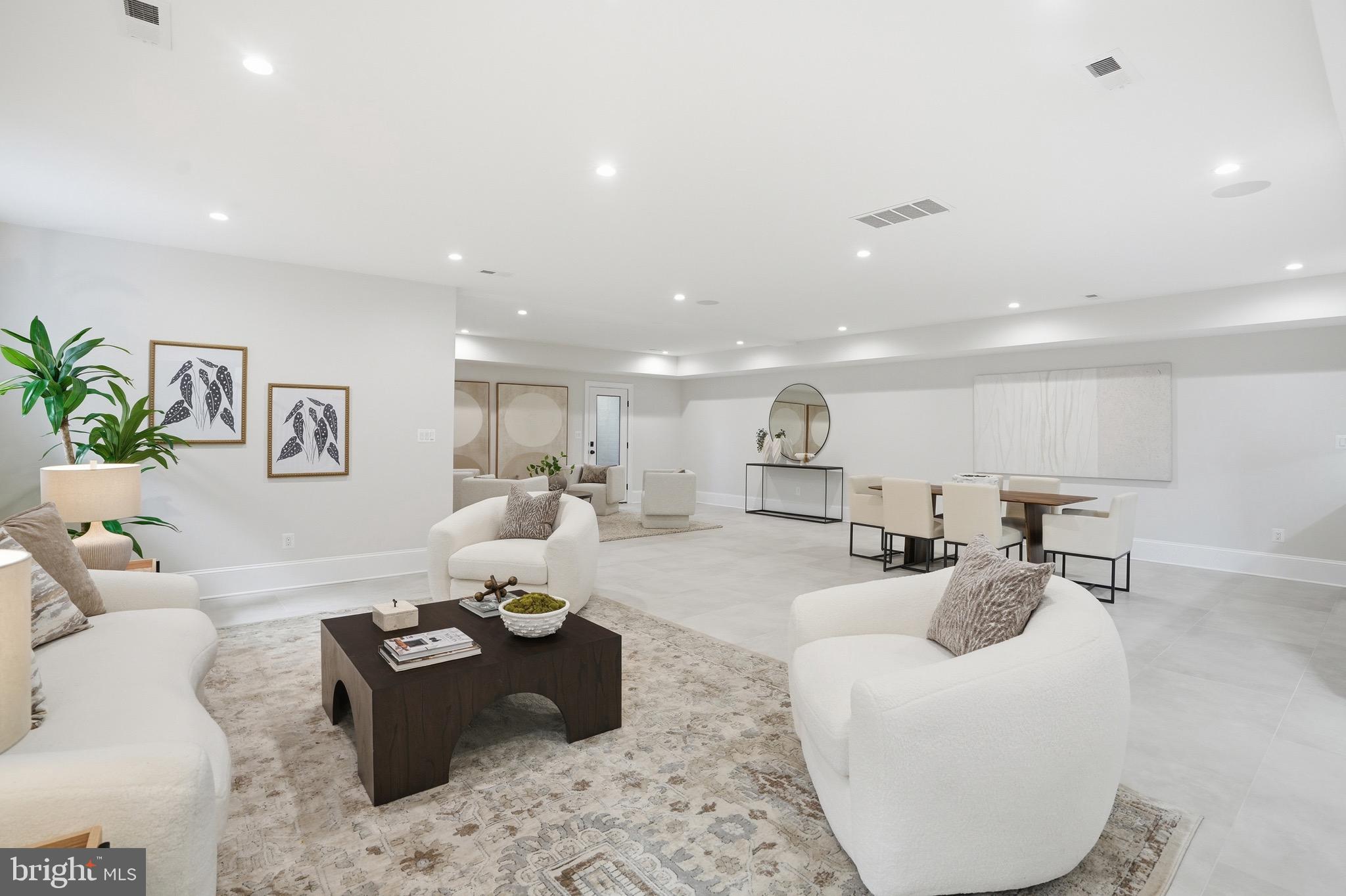 CLARENDON - Residential