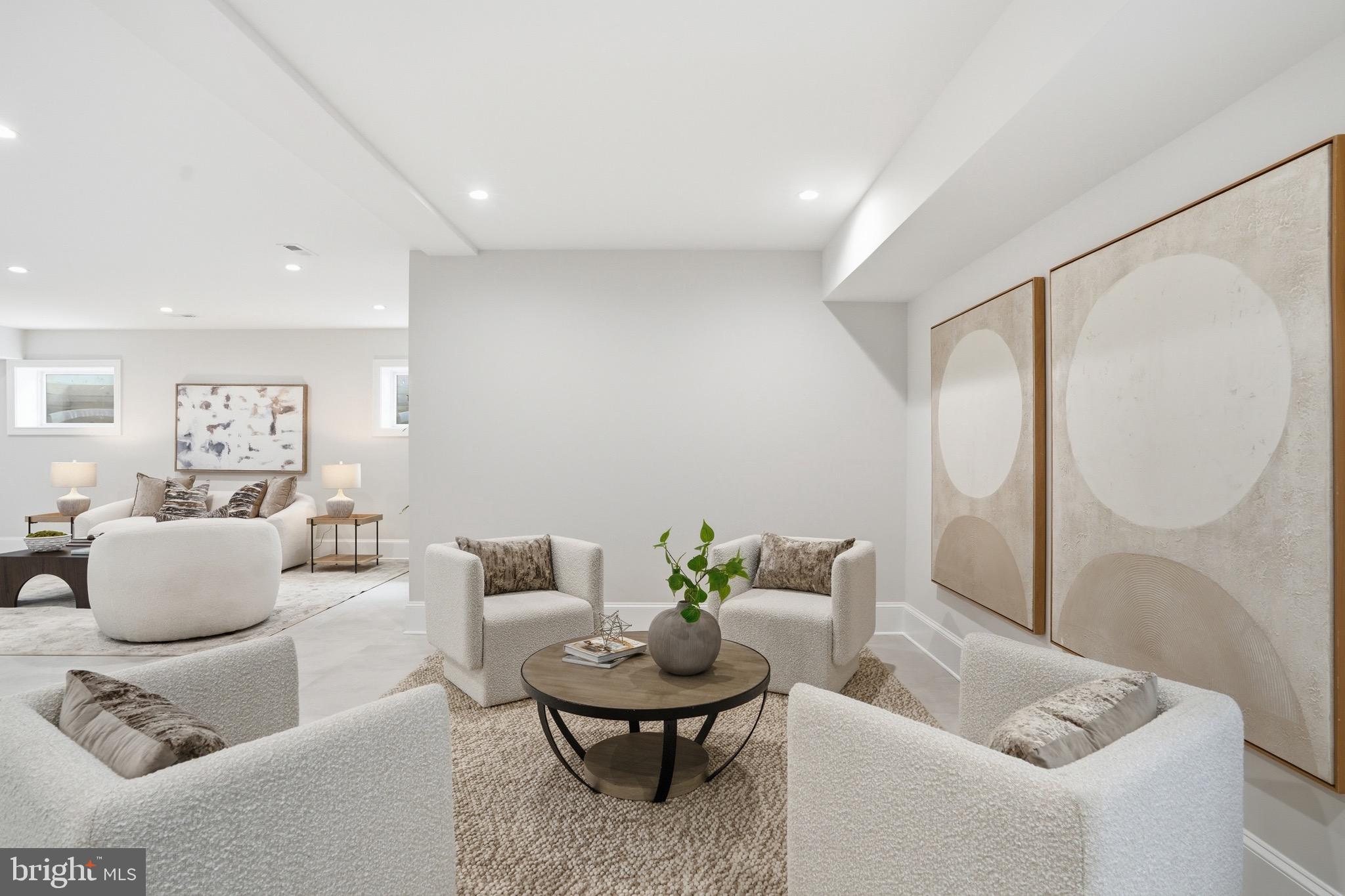 CLARENDON - Residential