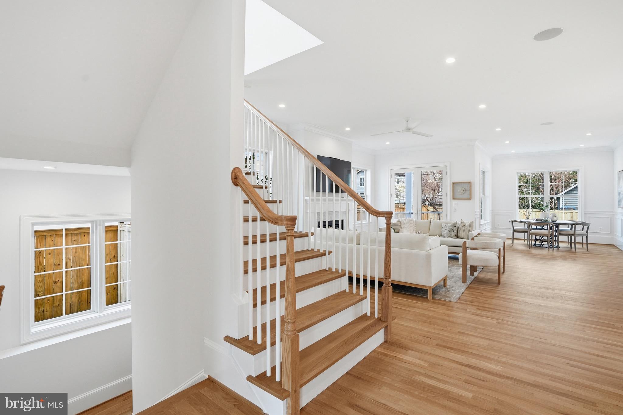 CLARENDON - Residential